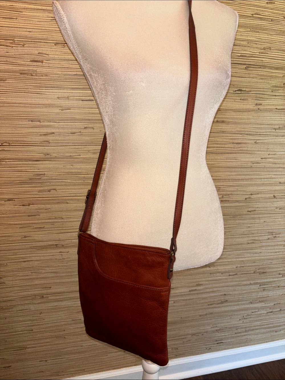 Margot New York Leather Crossbody Bag - Brown purse pockets EUC!